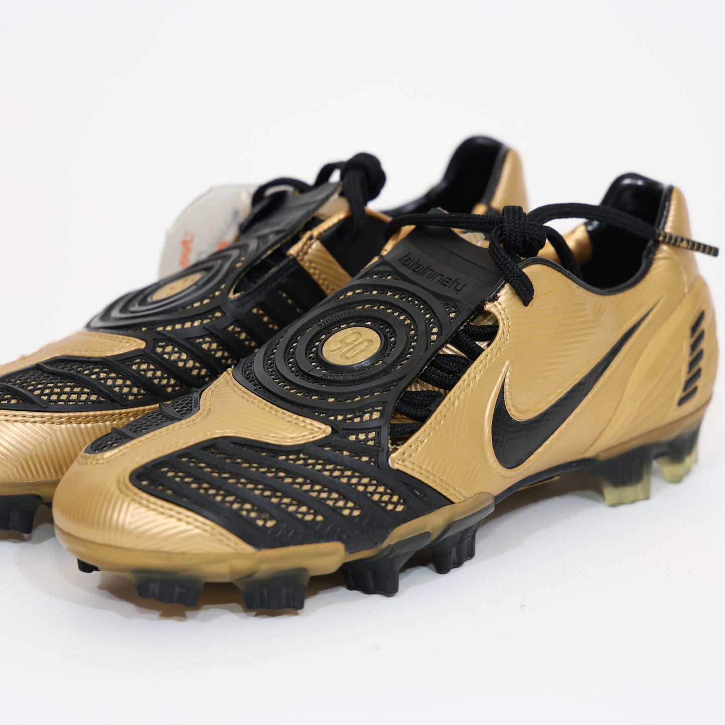 Nike Total 90 Laser II FG – Classic Power & Accuracy