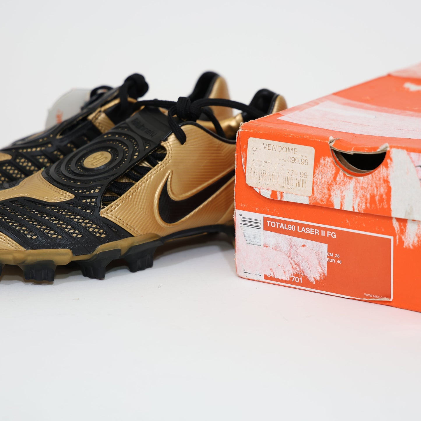 Nike Total 90 Laser II FG – Classic Power & Accuracy