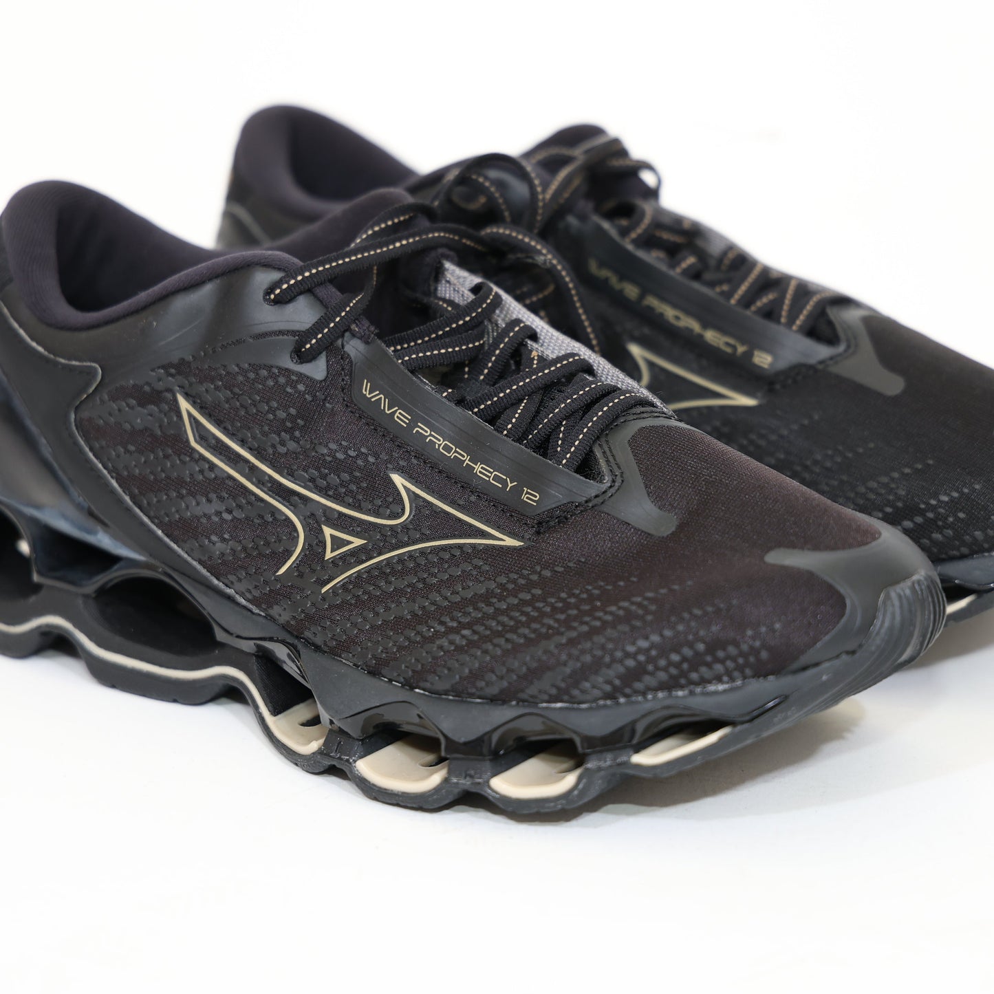 Mizuno Wave Prophecy 12