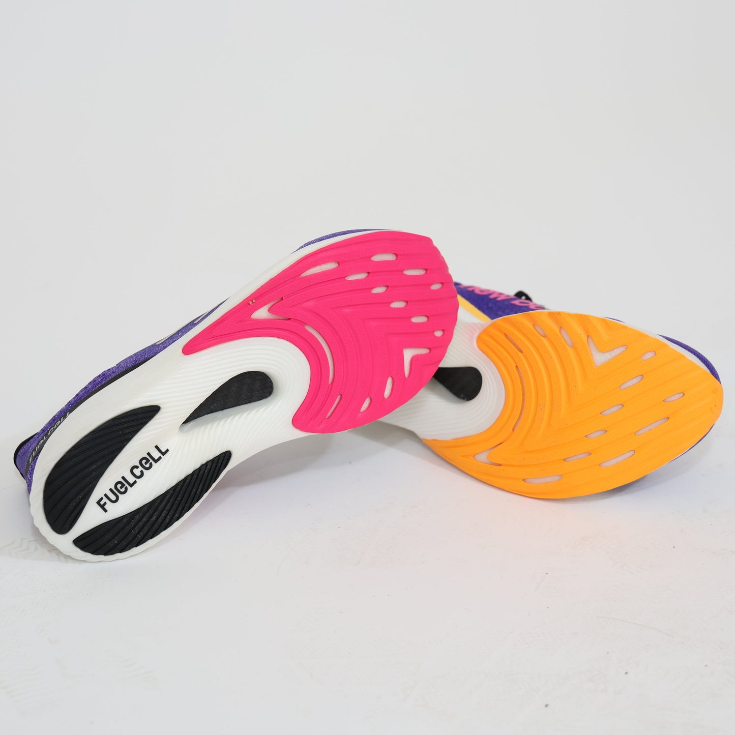 New Balance FuelCell RC Elite v2
