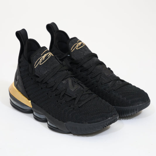 Nike LeBron 16 "I Am King"