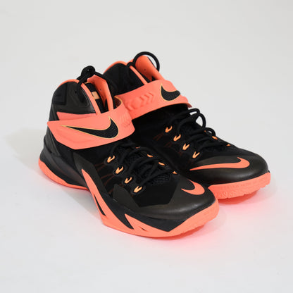 Nike LeBron Zoom Soldier VIII "Peach Mango"