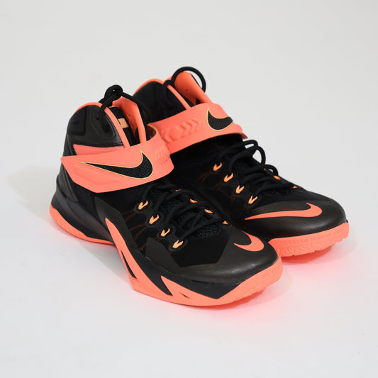 Nike LeBron Zoom Soldier VIII "Peach Mango"