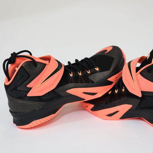 Nike LeBron Zoom Soldier VIII "Peach Mango"
